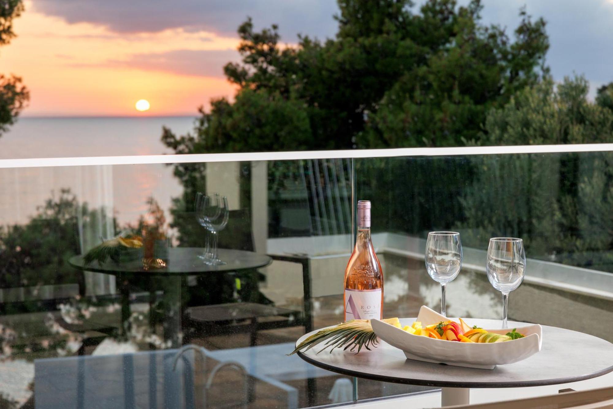 Casa Bloo Adults Only Hotel Elia Nikitis Bagian luar foto